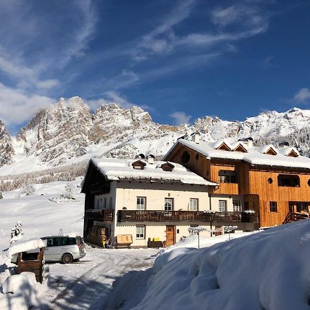 Ciasa Coletin Hotel Alvera Kültér fotó